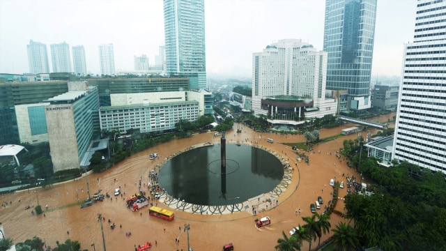 Detail Gambar Banjir Di Jakarta Nomer 25