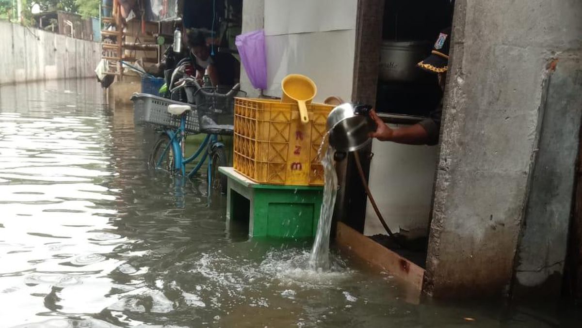 Detail Gambar Banjir Di Jakarta Nomer 4