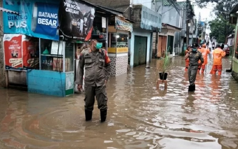 Detail Gambar Banjir Di Jakarta Nomer 49