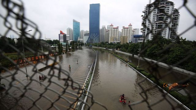 Detail Gambar Banjir Di Jakarta Nomer 52