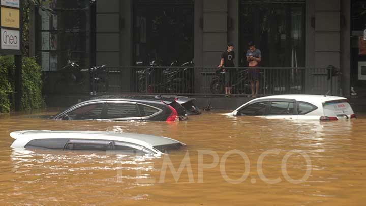 Detail Gambar Banjir Di Jakarta Nomer 8
