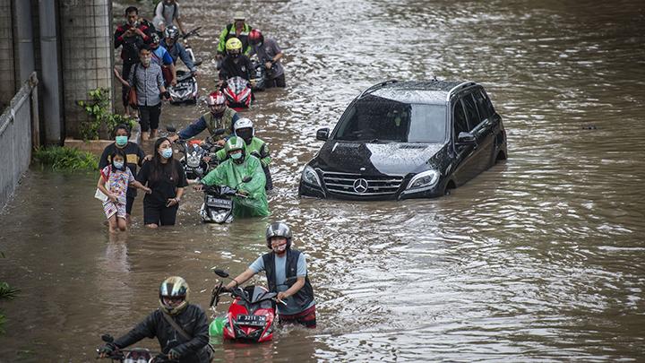 Detail Gambar Banjir Jakarta Nomer 20