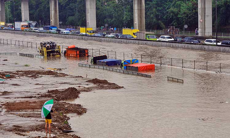 Detail Gambar Banjir Jakarta Nomer 39