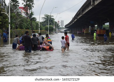 Detail Gambar Banjir Jakarta Nomer 50