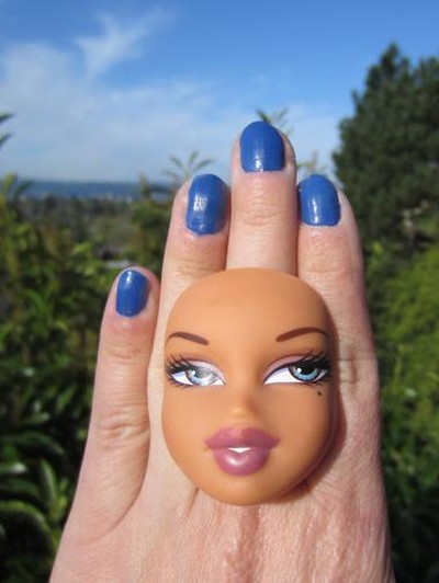 Detail Gambar Barbie Seram Nomer 34