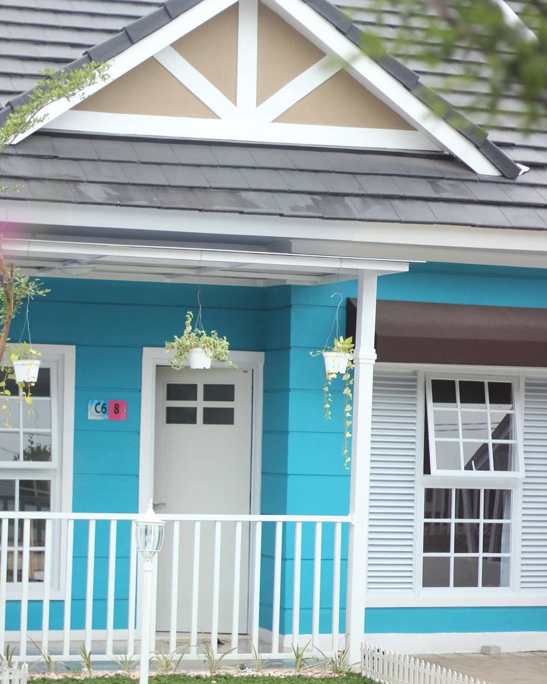 Detail Cat Rumah Minimalis Biru Nomer 7