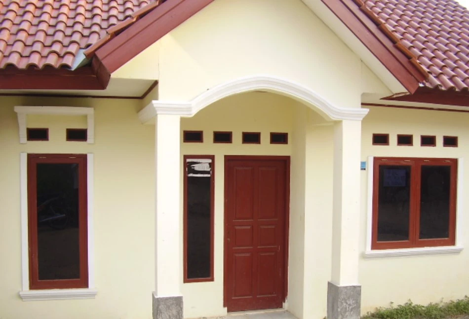 Detail Cat Rumah Warna Krem Nomer 11