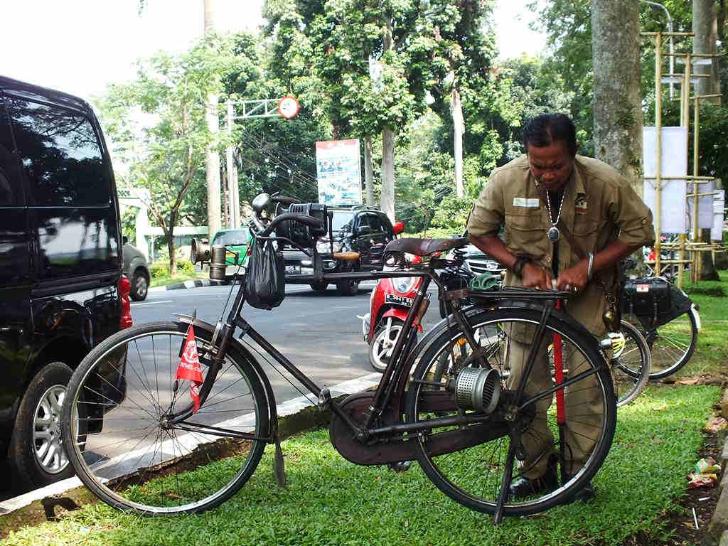 Detail Cat Sepeda Onthel Yang Bagus Nomer 22