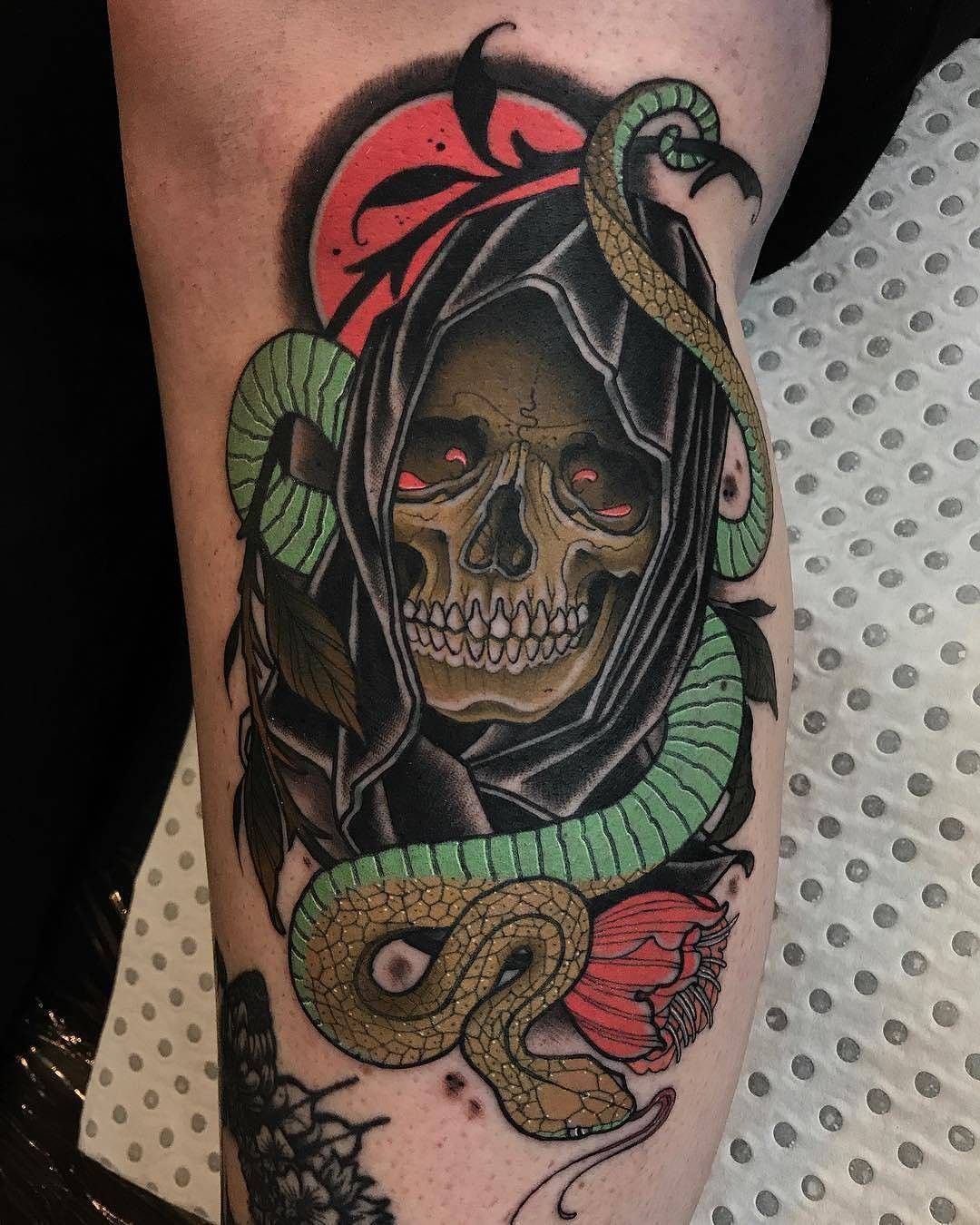 Detail Cat Snake Next To Grim Reaper Nomer 45
