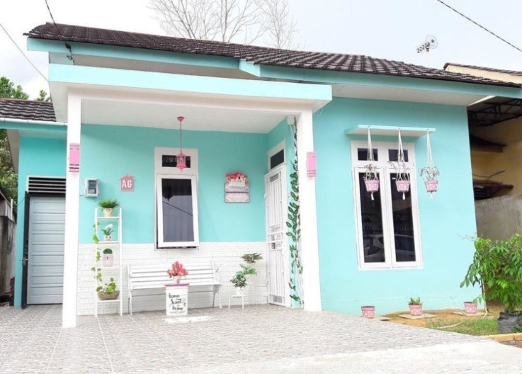 Detail Cat Teras Rumah Minimalis Warna Biru Nomer 13