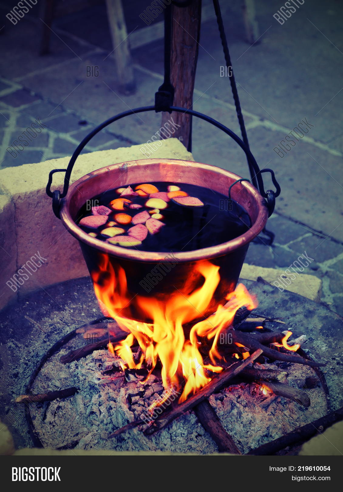 Detail Cauldron Over Fire Nomer 20