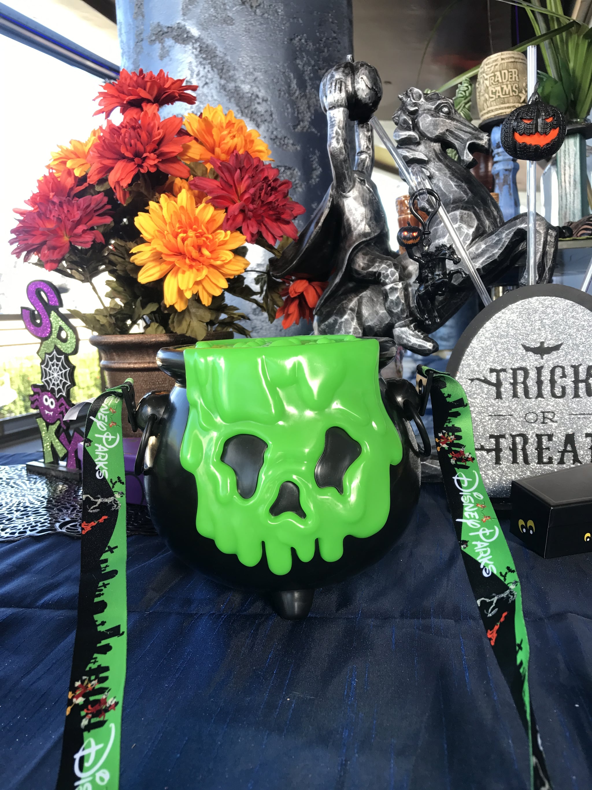 Detail Cauldron Popcorn Bucket Nomer 27