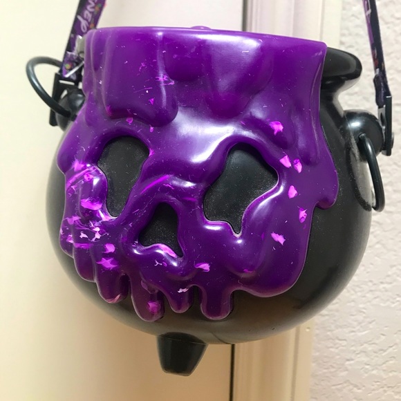 Detail Cauldron Popcorn Bucket Nomer 37