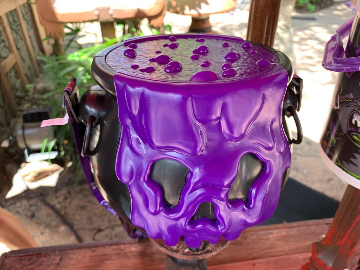 Detail Cauldron Popcorn Bucket Nomer 4
