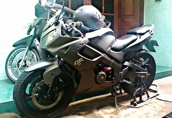 Detail Cbr 150 Lama Modifikasi Nomer 22