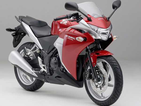 Detail Cbr150r Vs Cbr250r Nomer 19