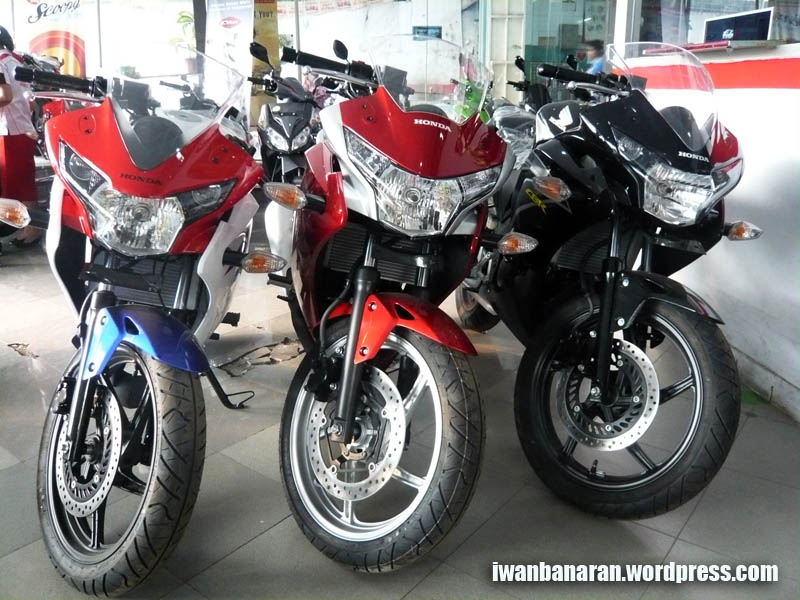 Detail Cbr150r Vs Cbr250r Nomer 32