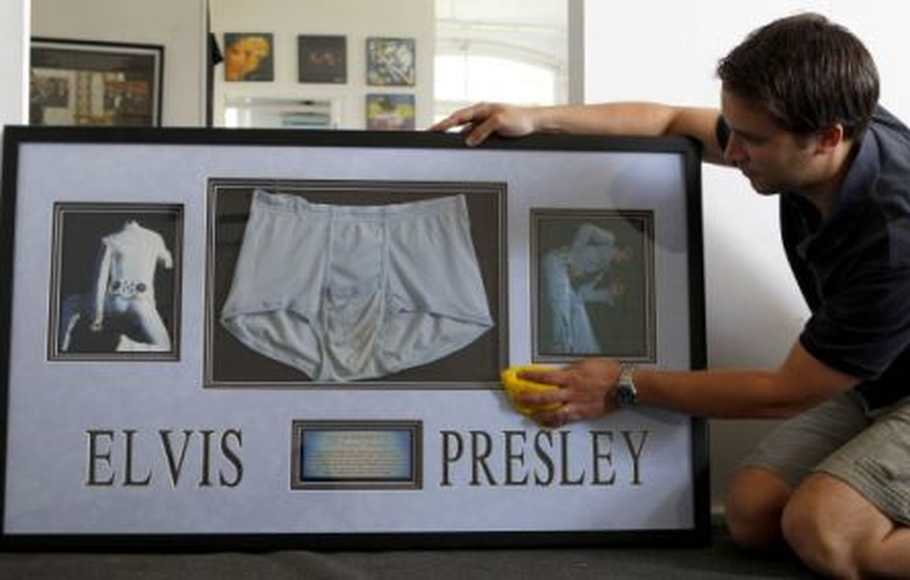 Detail Celana Elvis Presley Nomer 50