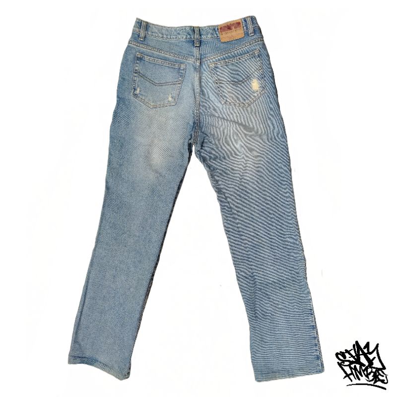 Detail Celana Jeans Kurt Cobain Nomer 4