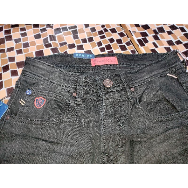 Detail Celana Jeans Rockstar Nomer 46