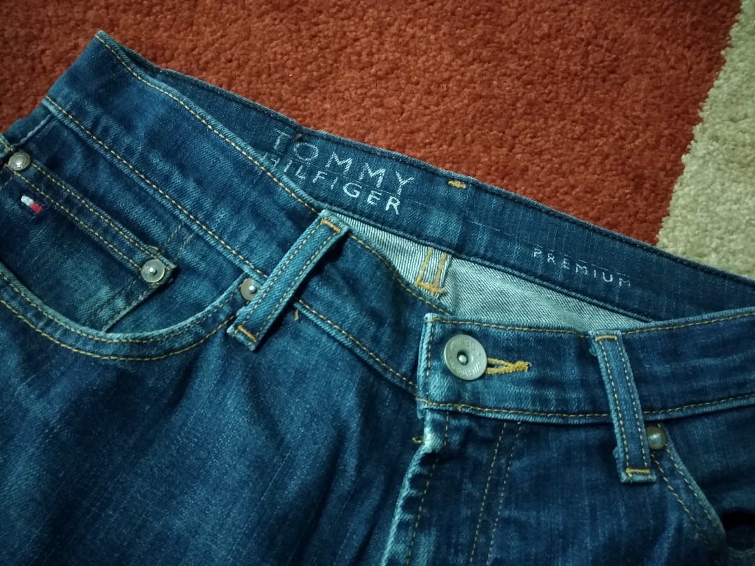 Detail Celana Jeans Tommy Hilfiger Nomer 43