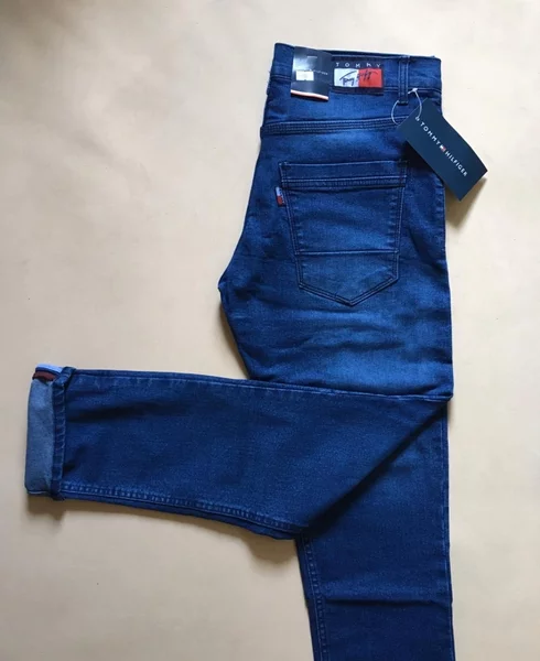 Detail Celana Jeans Tommy Hilfiger Nomer 45