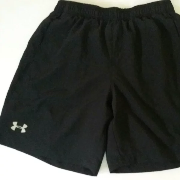Detail Celana Pendek Under Armour Nomer 55