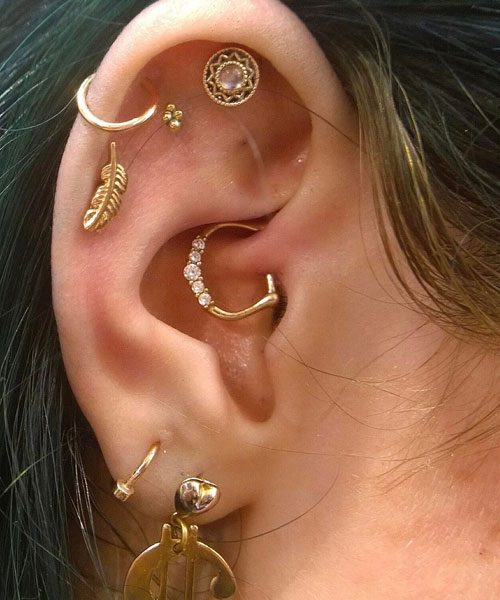 Detail Celebrities With Conch Piercing Nomer 39
