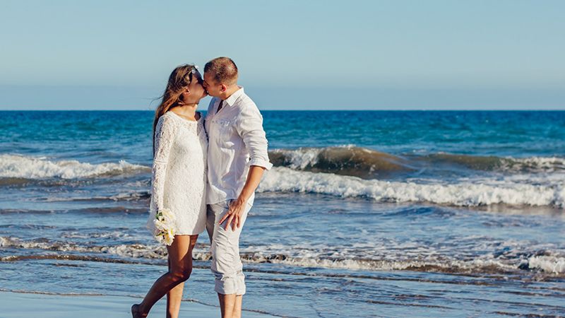 Detail Cerita Bulan Madu Romantis Di Pantai Nomer 53