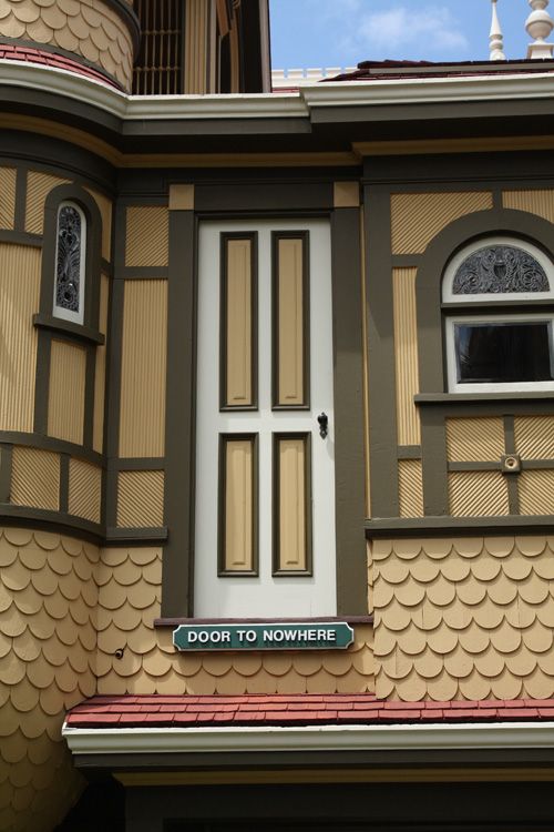 Detail Cerita Winchester Mystery House Nomer 10