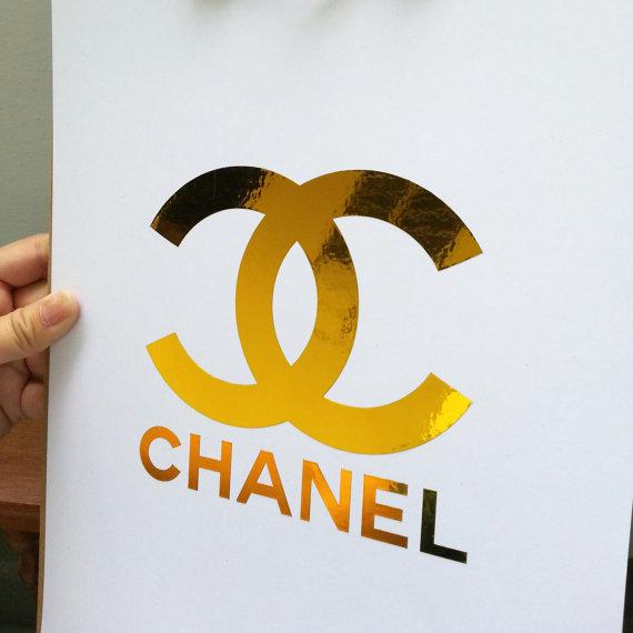 Detail Chanel Logo Gold Nomer 13