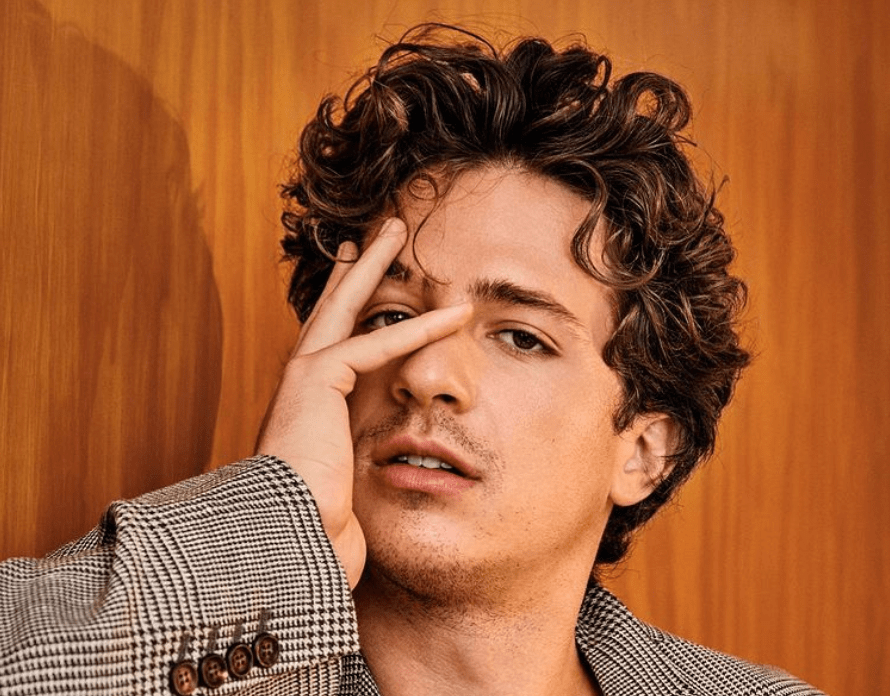 Detail Charlie Puth Foto Nomer 24