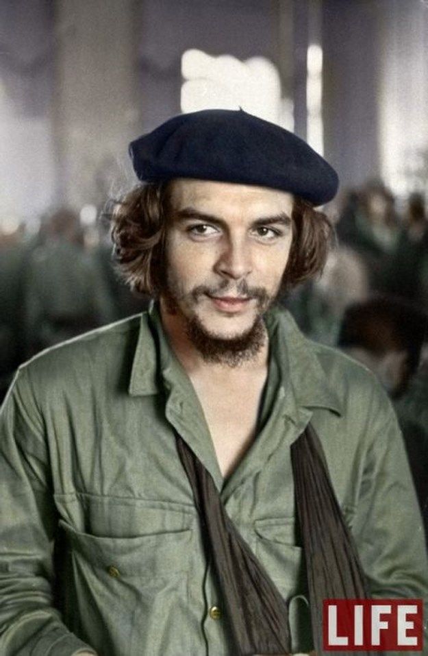 Che Guevara Color Photo - KibrisPDR