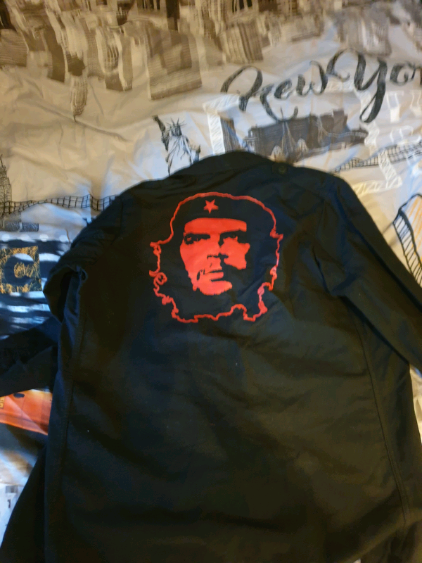 Detail Che Guevara Jacket Nomer 34