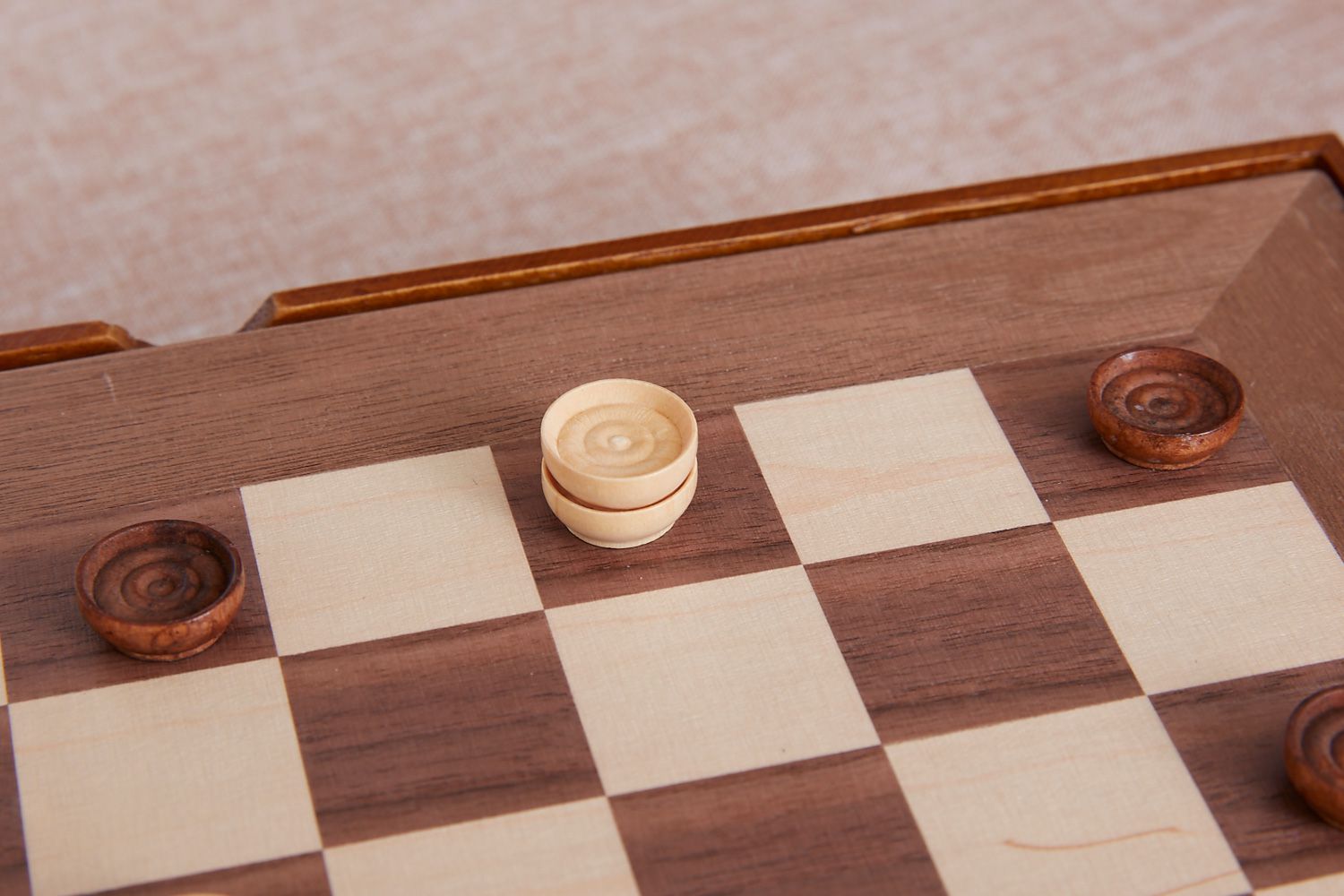 Detail Checkers Pieces Name Nomer 7