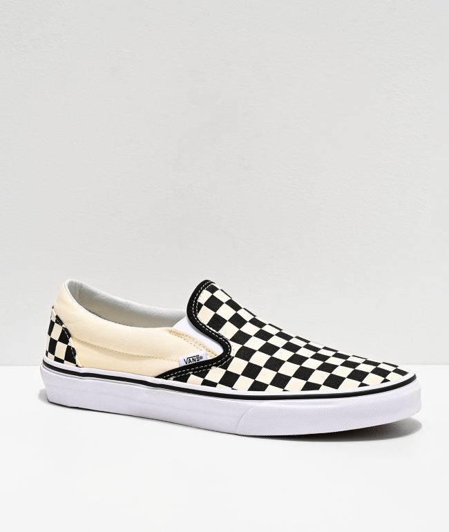 Detail Checkers Shoes Vans Nomer 3