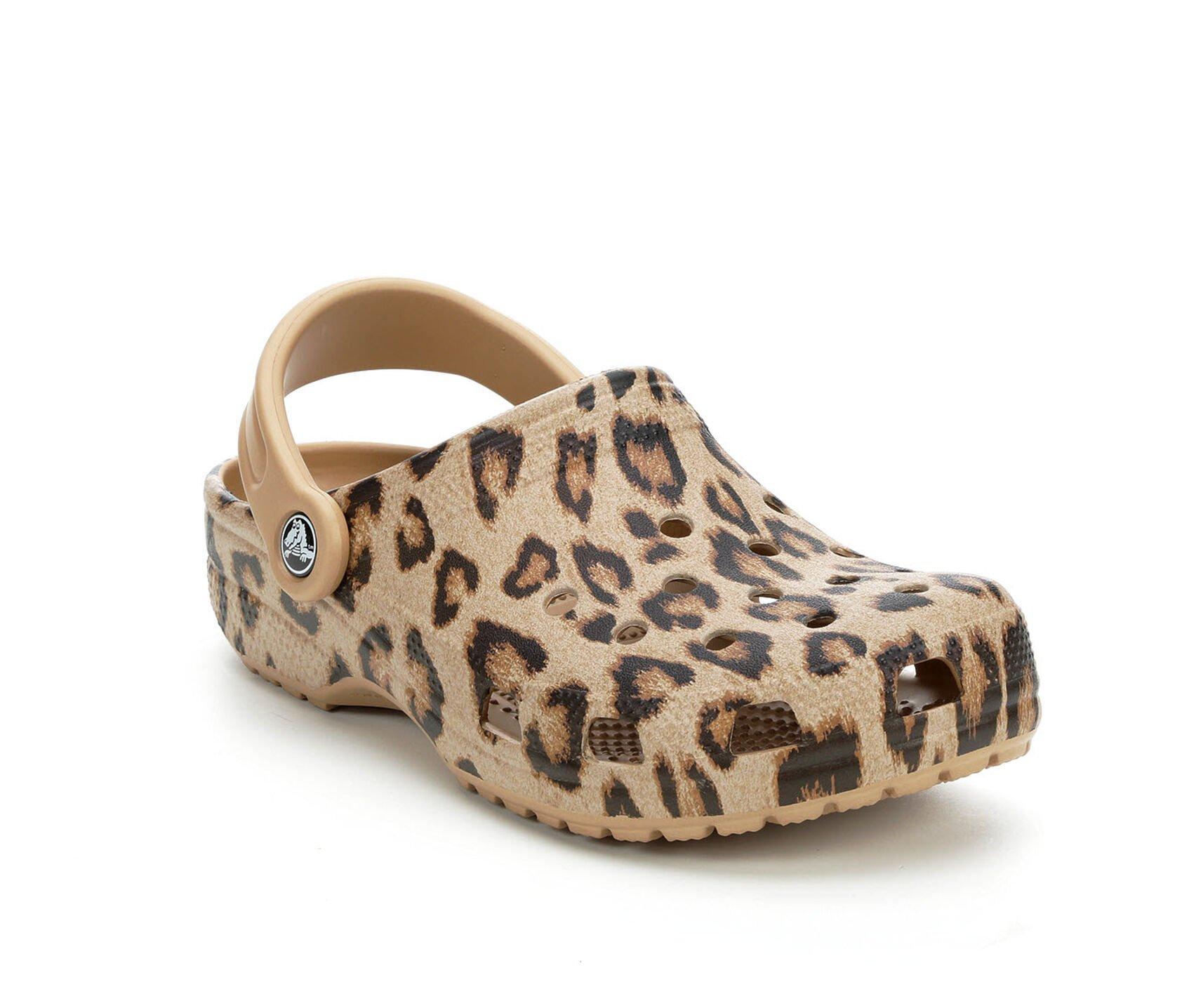 Detail Cheeta Print Crocs Nomer 39