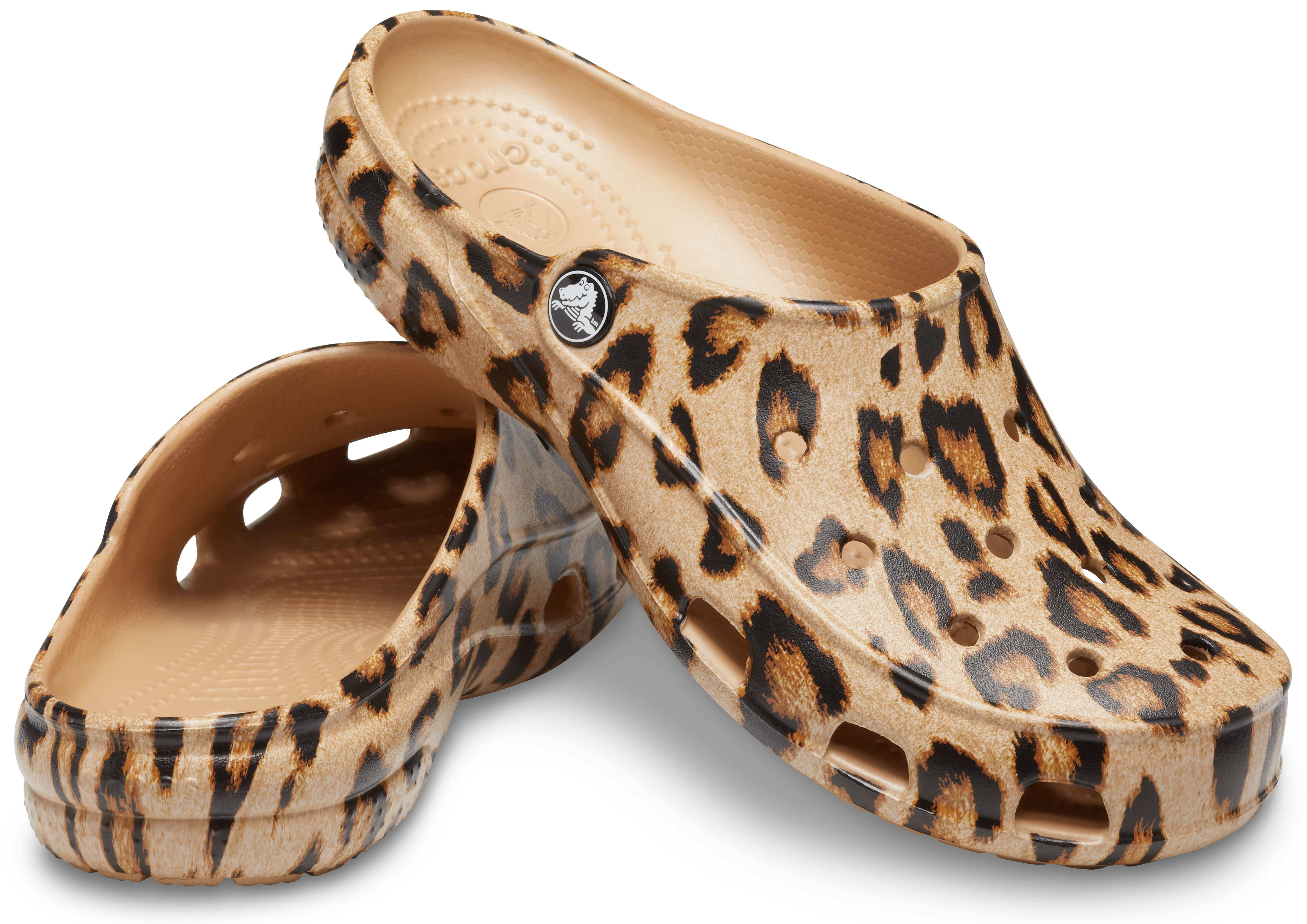 Detail Cheeta Print Crocs Nomer 56