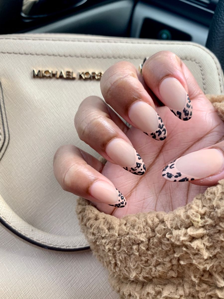 Cheetah Almond Nails - KibrisPDR