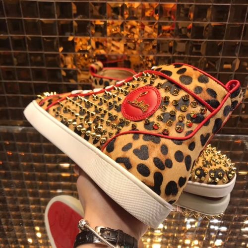 Detail Cheetah Print Christian Louboutin Shoes Nomer 37