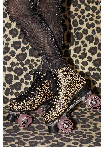Detail Cheetah Print Roller Skates Nomer 8