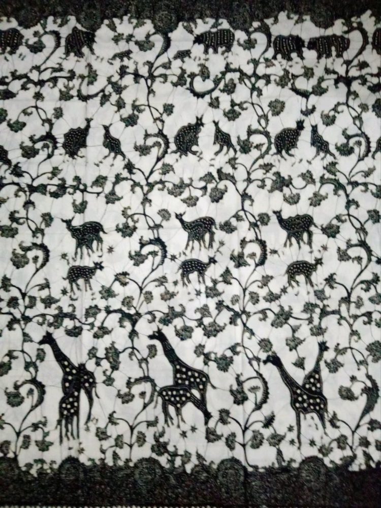Detail Gambar Batik Bermotif Hewan Nomer 10