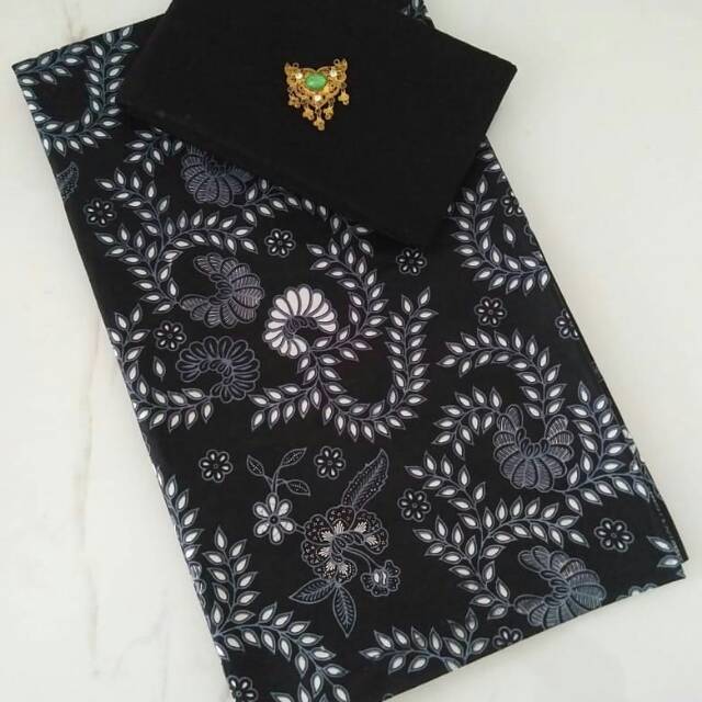 Detail Gambar Batik Bunga Hitam Putih Nomer 44