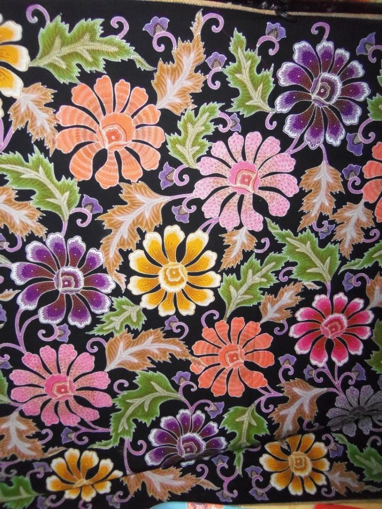 Detail Gambar Batik Bunga Warna Nomer 7