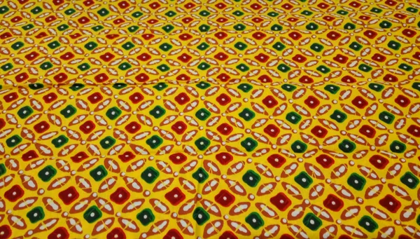 Detail Gambar Batik Dan Warnanya Nomer 28