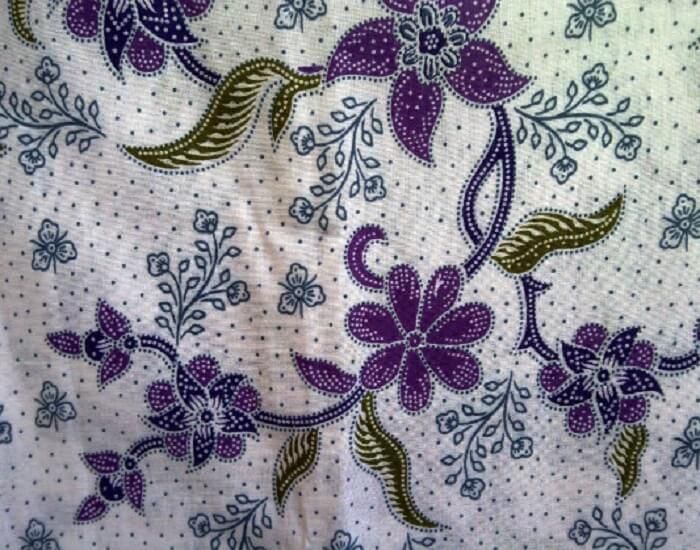 Detail Gambar Batik Motif Bunga Dan Daun Nomer 2