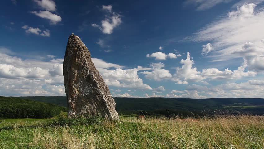 Detail Gambar Batu Menhir Nomer 27