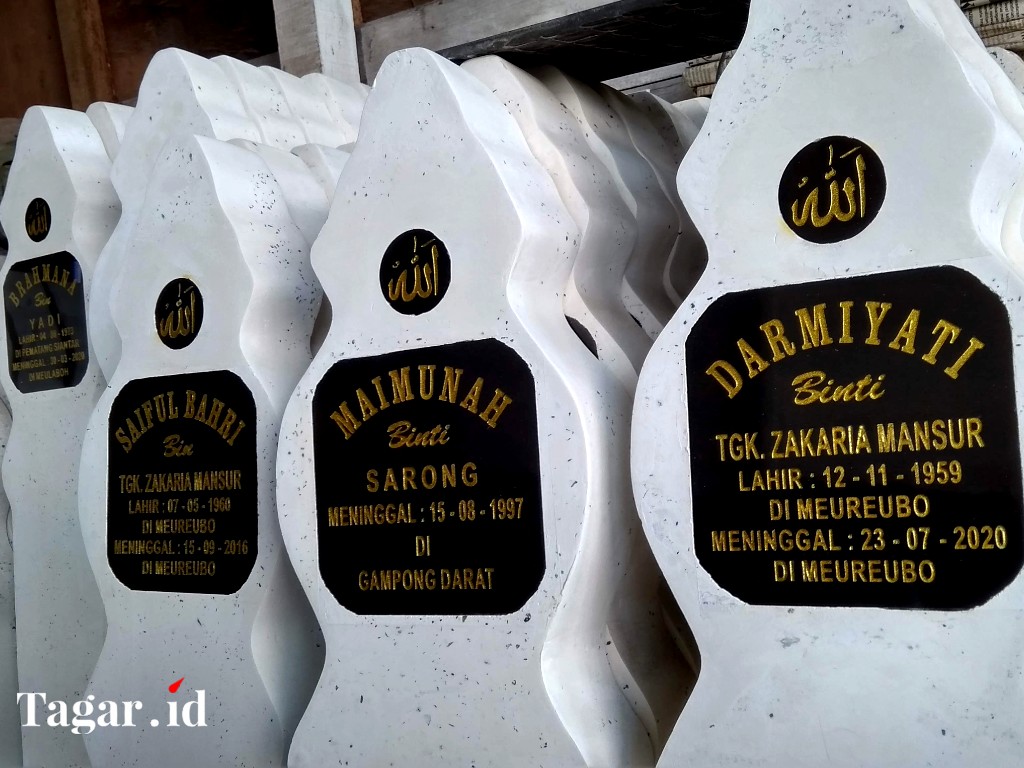 Detail Gambar Batu Nisan Polos Nomer 38