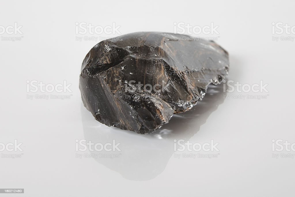 Detail Gambar Batu Obsidian Nomer 18