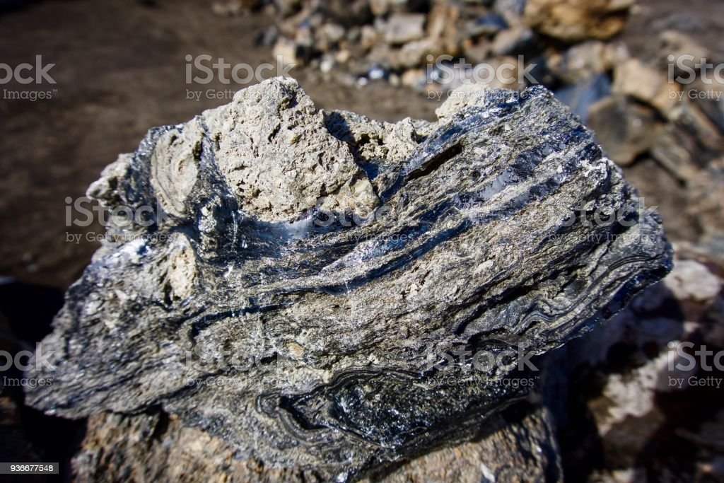 Detail Gambar Batu Obsidian Nomer 46